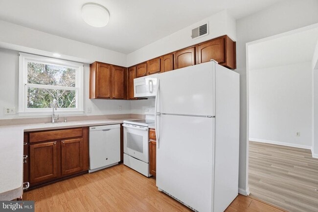 Photo - 9713 Waterline Dr