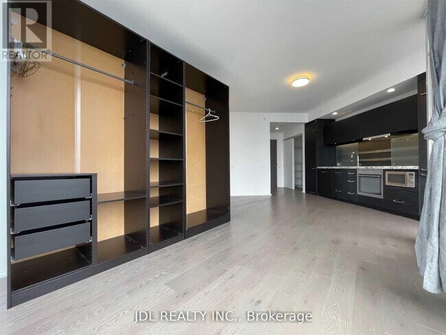 Photo - 45 Charles St E Unit 4512