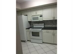 Building Photo - 10115 W Atlantic Blvd Unit 10115