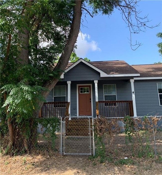 Photo - 301 Taylor St
