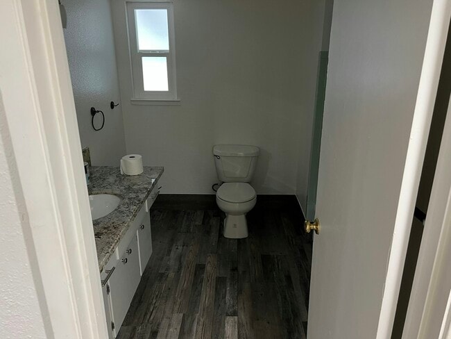 Photo - 7847 Olympic Way