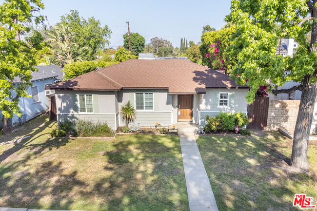 Building Photo - 5450 Bevis Ave Rental