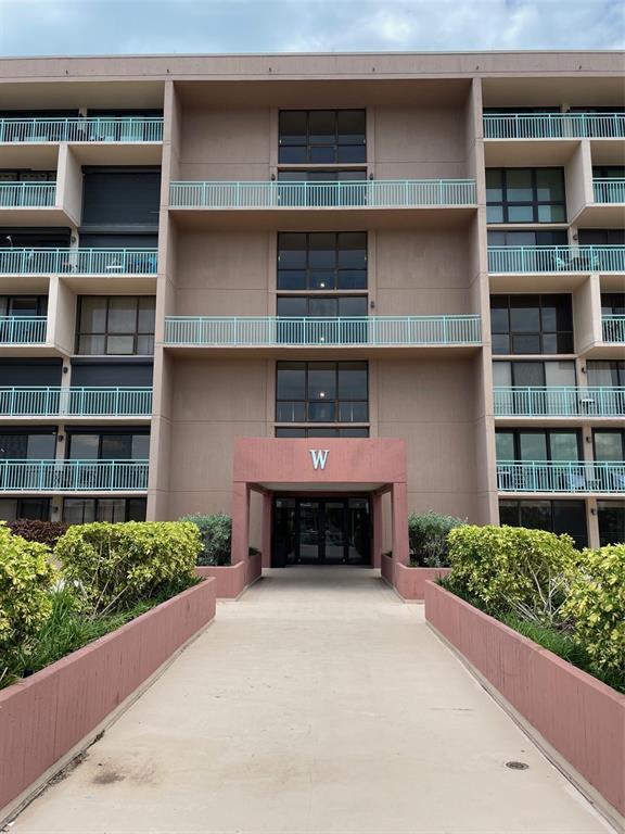 Photo - 1 Key Capri Unit 104W