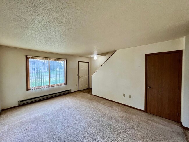 Photo - 600 Hollywood Dr Unit 4