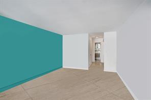 Photo - 2750 NE 183rd St