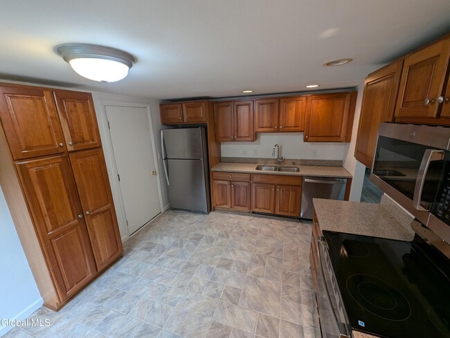 Photo - 63 Thimbleberry Rd