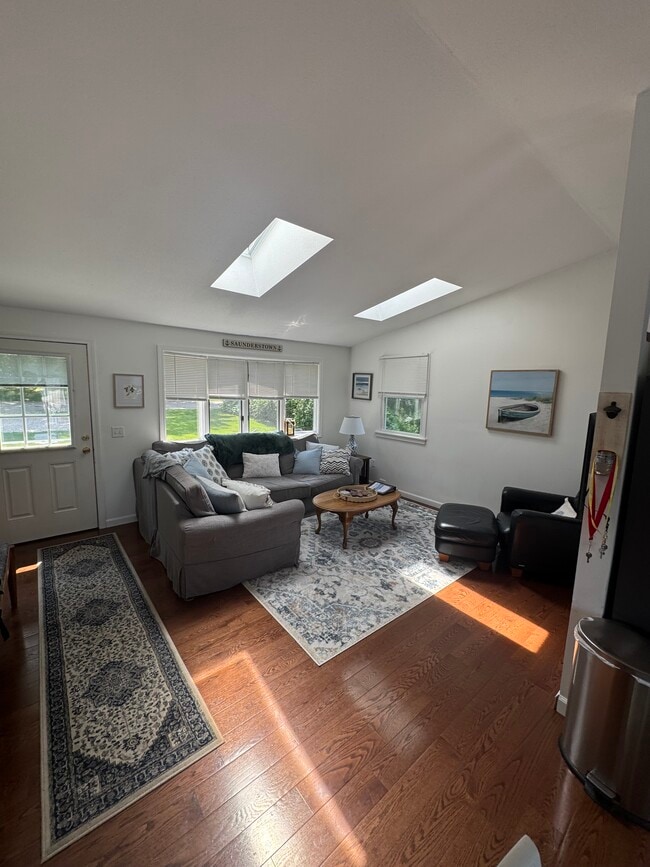 Building Photo - 6 Wood Sorrel Trl