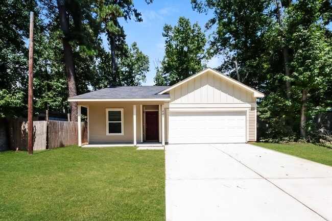 Building Photo - 428 Goldenrod