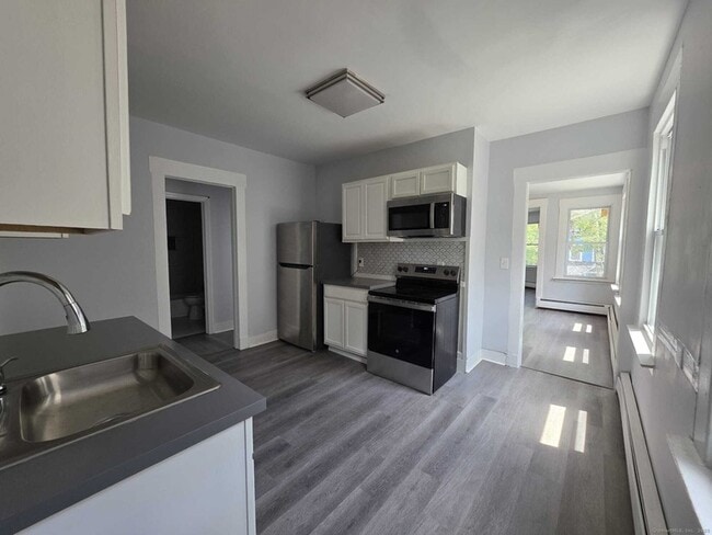 Photo - 106 Butler St