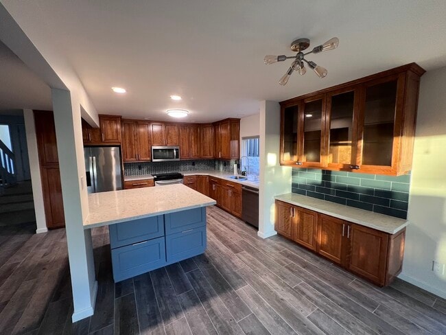 Photo - 7247 Alakoko St