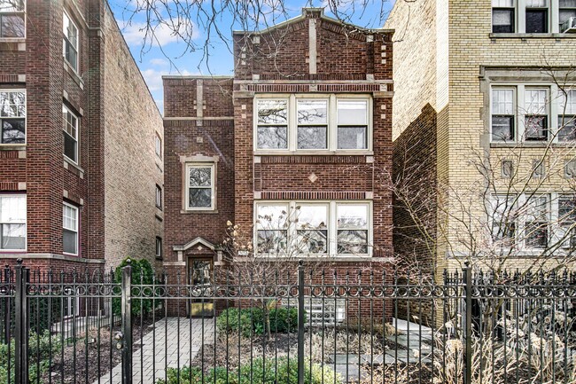 Building Photo - 5052 N Wolcott Ave Unit G