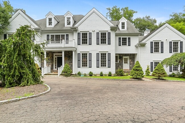 Photo - 5 Winthrop Hill