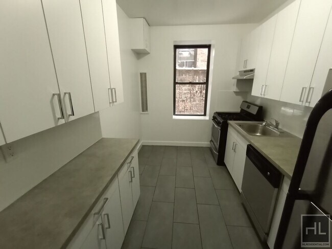 Photo - W 178 St Unidad 41