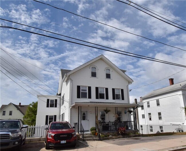 20 Summer St Apartment Unit 3 Westerly, RI
