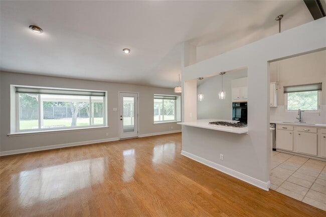Photo - 6506 Harrogate Dr
