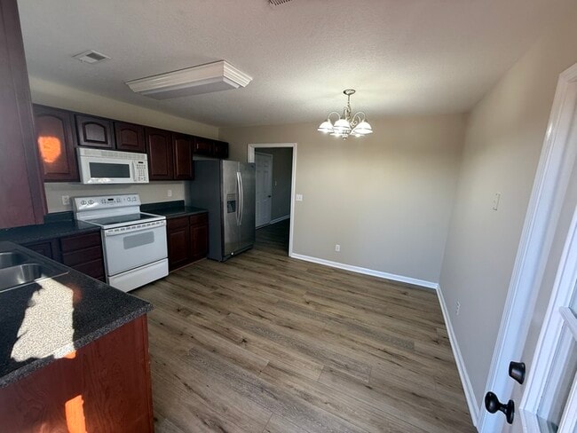 Photo - One-Level Ranch home in Halls