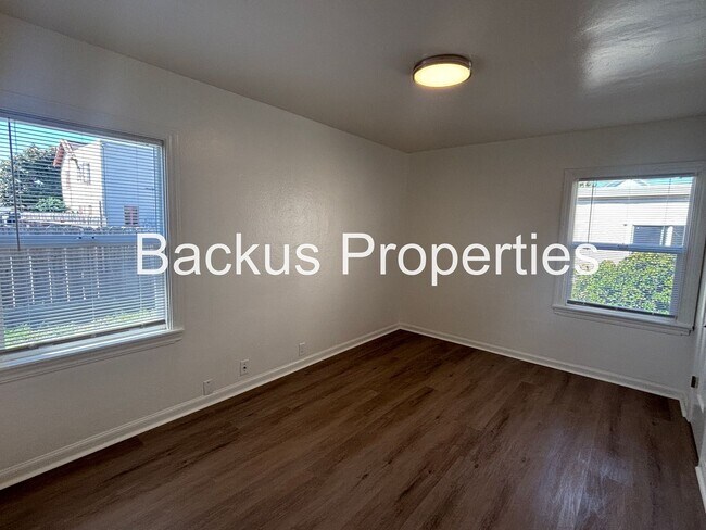 Photo - 155 Archer St Unit B