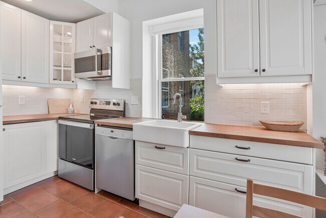 Photo - Kalorama Apartment – Renovated One-Bedroom with Private Balcony
