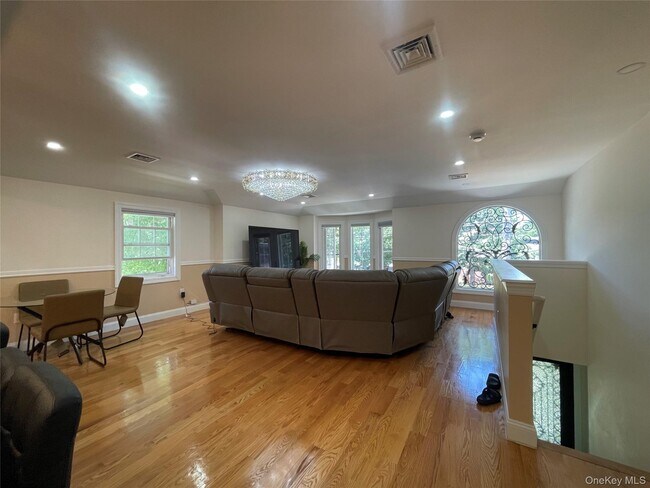104-03 196th St Unit 2nd Floor
