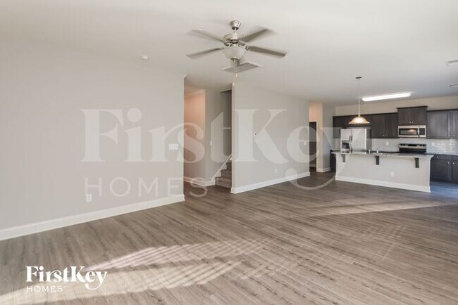 Photo - 9220 Evans Creek Ct