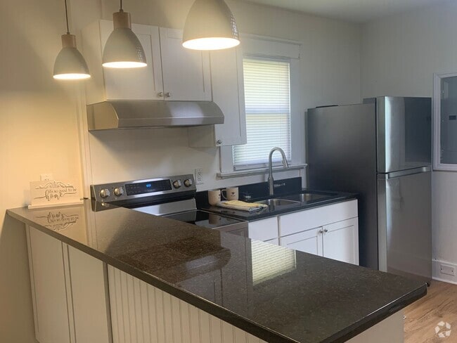 Building Photo - Historic Downtown Wilmington Single Family Rental