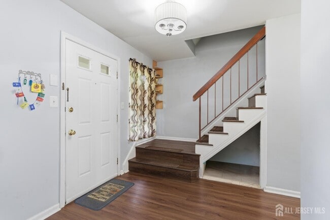 Photo - 2804 Cricket Cir