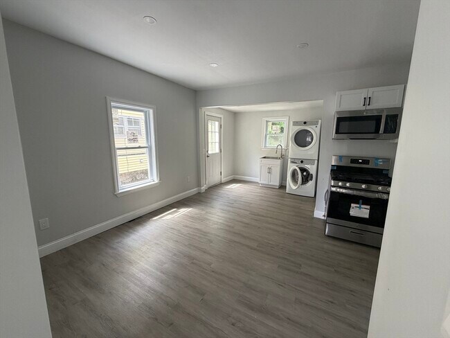 Photo - 75 Draper Ave Unit 75