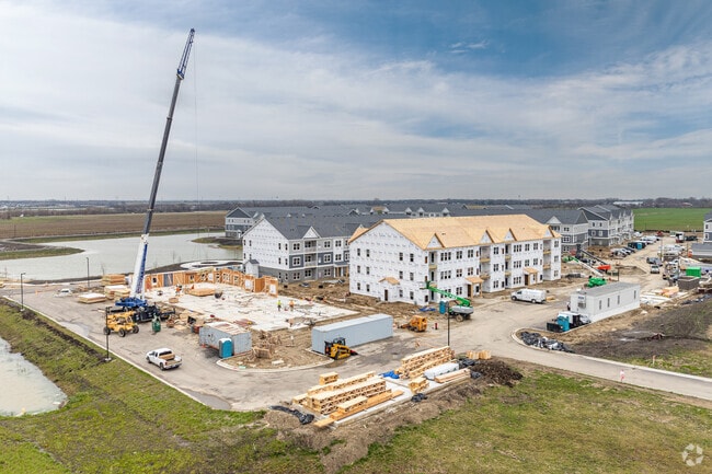 Building Photo - Emblem Oswego Rental