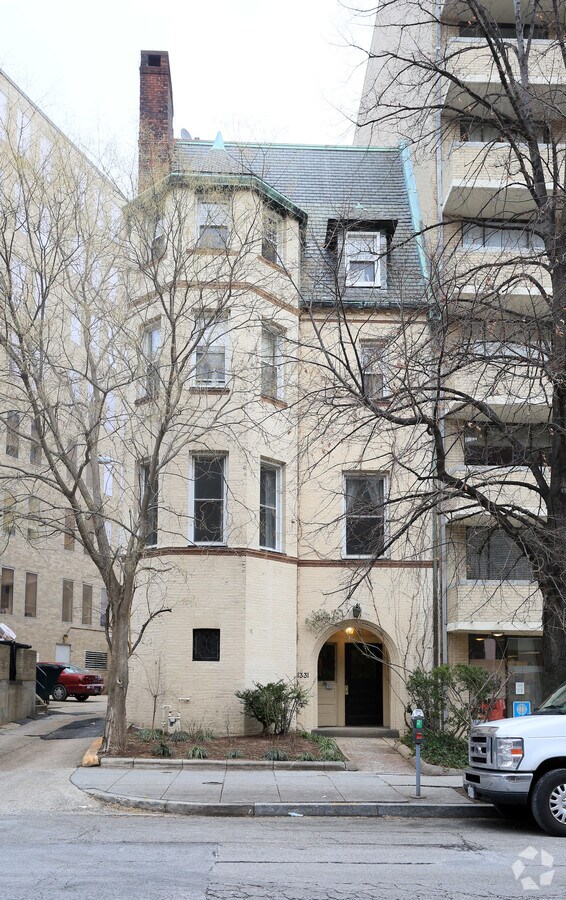 Photo - 1331 18th St NW