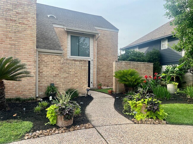 Photo - 6726 Saffron Hills Dr