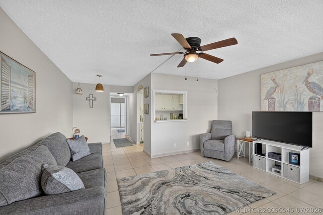 Photo - 16 Sussex A