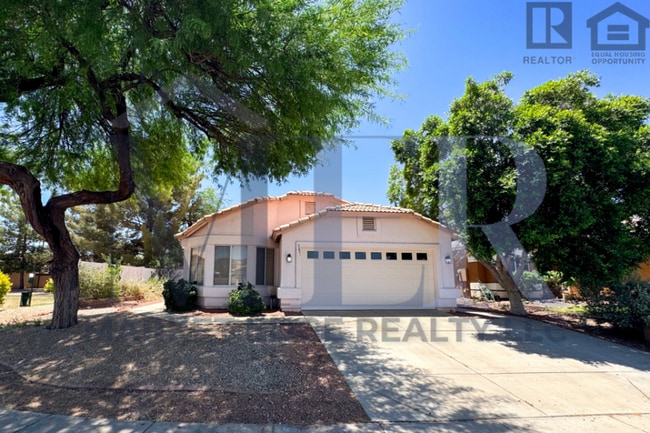 Photo - 3Bed/2Bath House at Arrowhead Lakes! $199 MOVE-IN SPECIAL! Ready for Immediate Move-In!