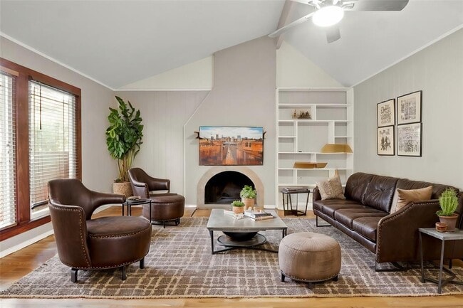 Photo - 6601 Branching Oak Ct