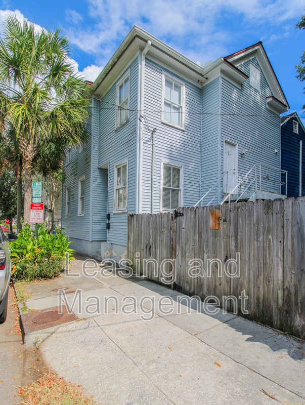 Building Photo - 3 Woolfe St Unit B Rental