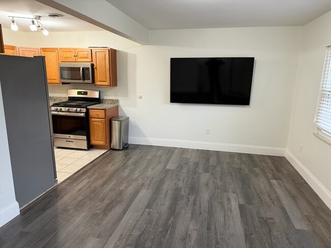 Photo - 441 West Virginia Ave.