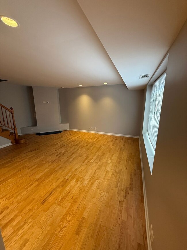 Photo - 745 W Gordon Ter Unit 206