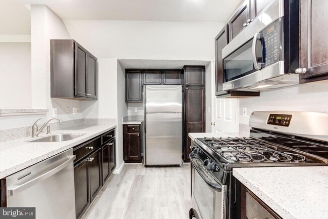 Building Photo - 4512 Superior Square Unit 4512 Rental