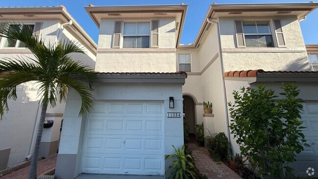 Building Photo - 11034 NW 43rd Ter Rental