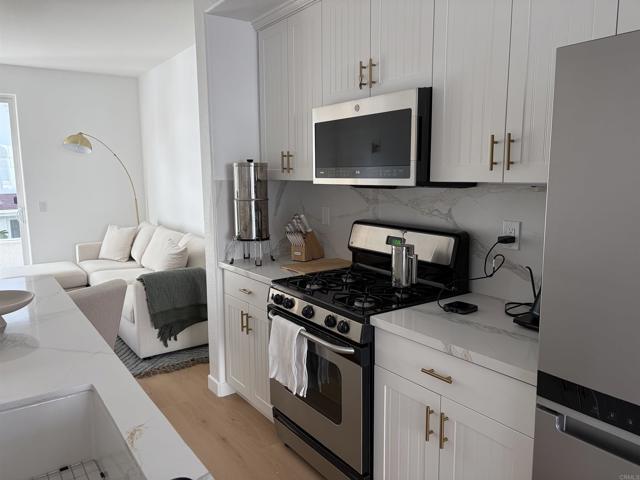 Photo - 815 Harbor Cliff Way Unidad 239