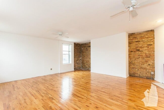 Photo - 2057 W Dickens Ave Unit 1N