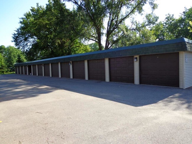 Photo - Oak Place Apartments