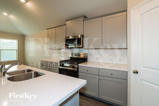 Photo - 301 Saguaro Dr