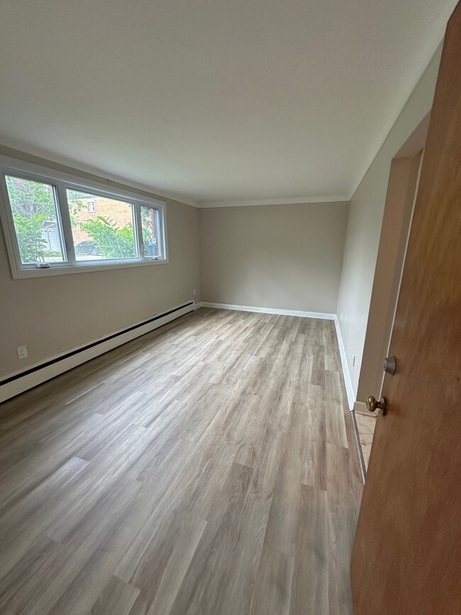 Photo - 290 St-Denis St Unité 1