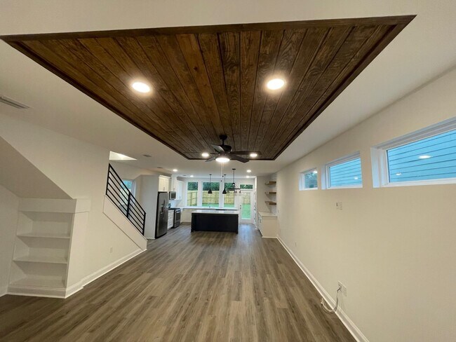 Photo - 438 Grand Oaks Rd