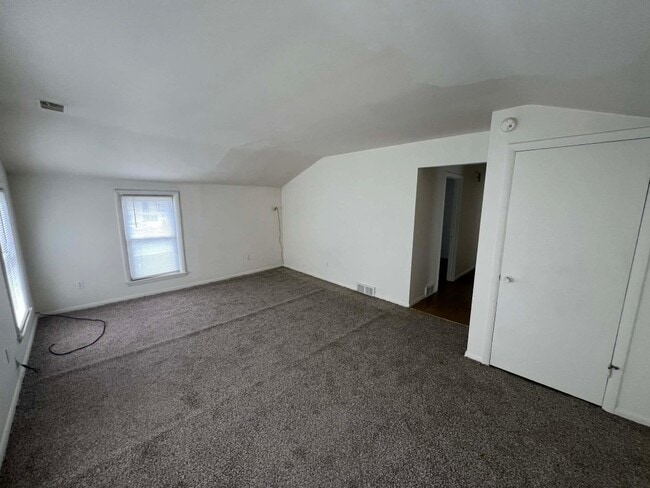 Photo - 62 E Main St