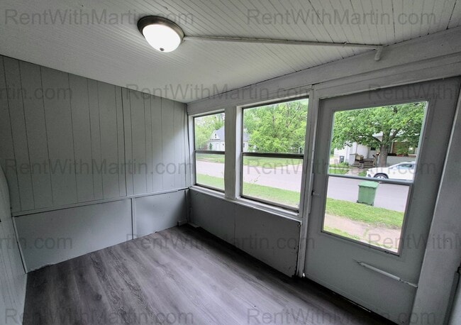 Photo - 1137 Columbia St
