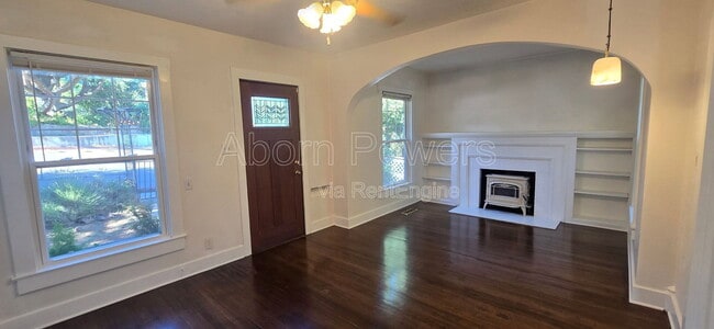 Photo - 582 Canal St