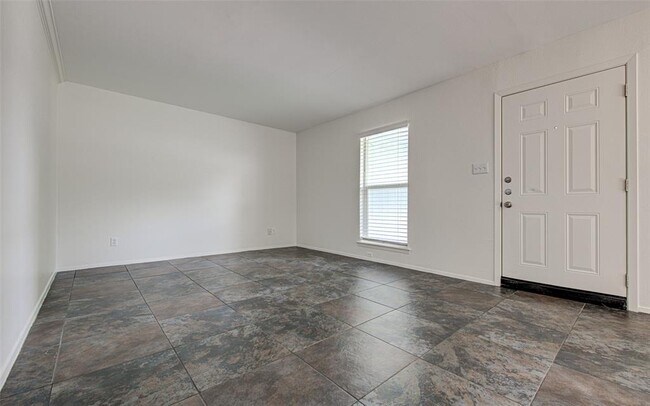 Photo - 1403 Click Cove