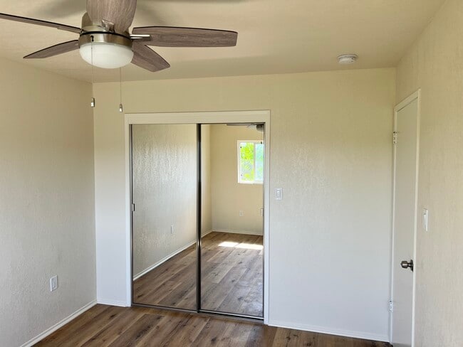 Building Photo - 1501 Broadway Ave Unit APT 4