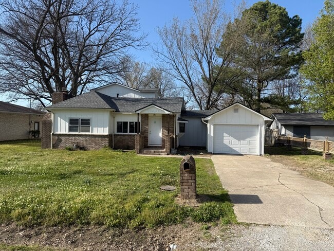 Photo - 1013 C St House